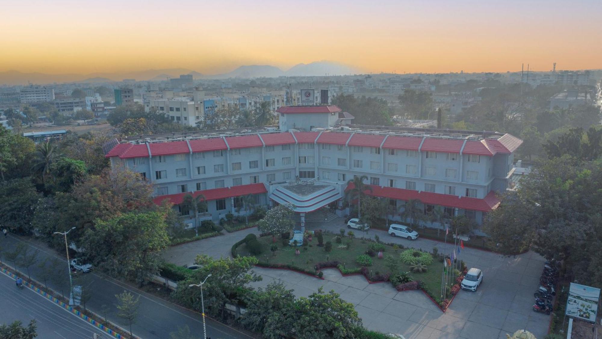 Ramee Guestline Tirupati Exterior foto